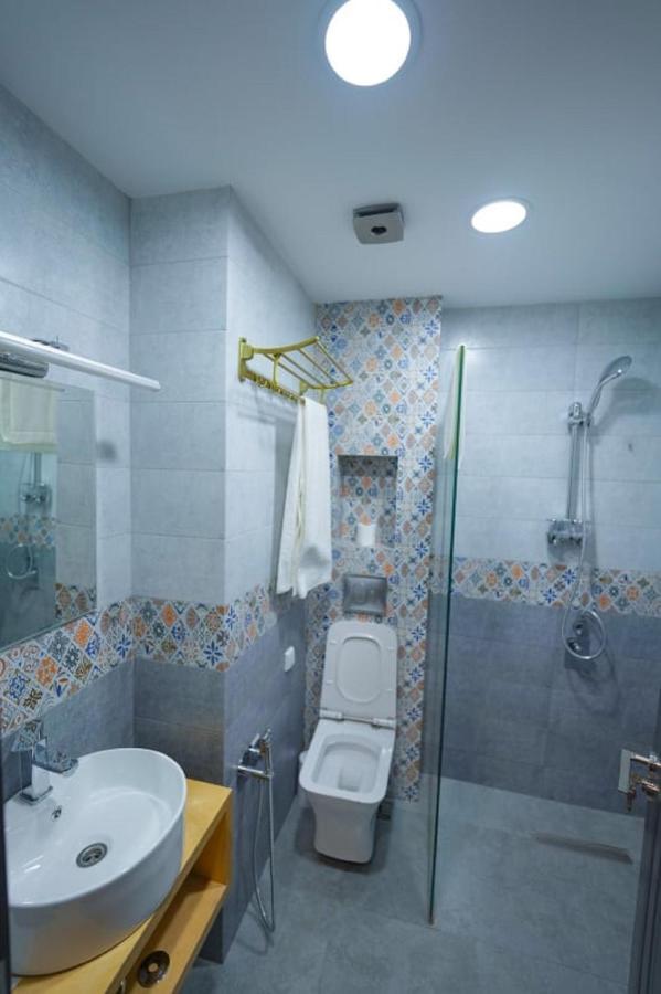 Hotel Linge Tbilisi Bagian luar foto